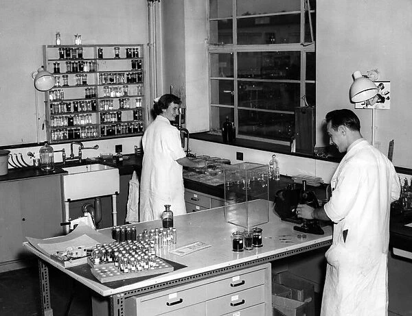 Staff at work at Glasgow Royal Infirmary. 20th November 1956