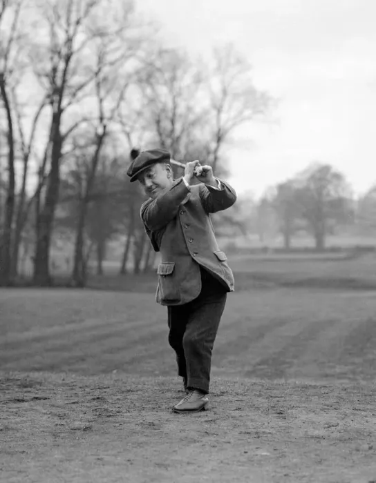 Framed Print : Stage Golf Societys meet at Wimbledon golf course March 1921 Little Tich swings his Framed Print : Stage Golf Societys meet at Wimbledon golf course March 1921 Little Tich swings his