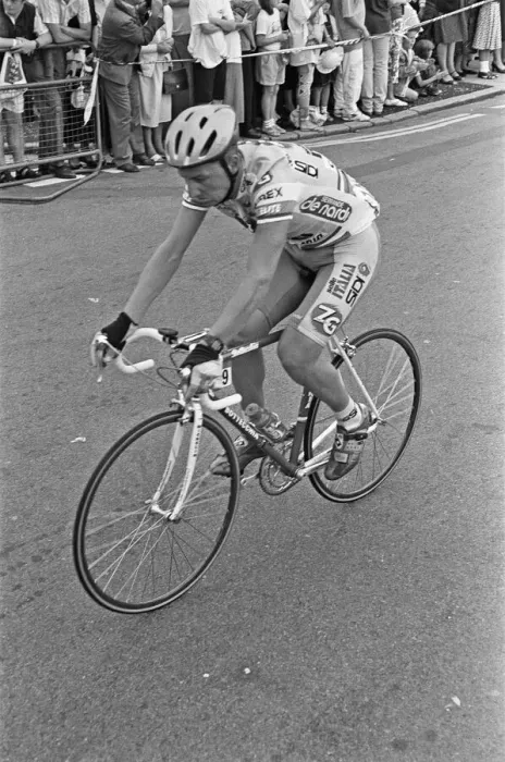 Framed Print : Stage Four of the Tour de France from Dover to Brighton Framed Print : Stage Four of the Tour de France from Dover to Brighton