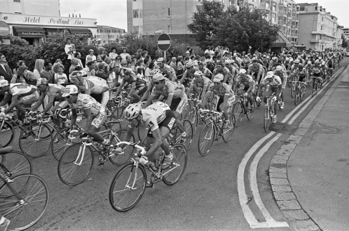 Framed Print : Stage Four of the Tour de France from Dover to Brighton Framed Print : Stage Four of the Tour de France from Dover to Brighton