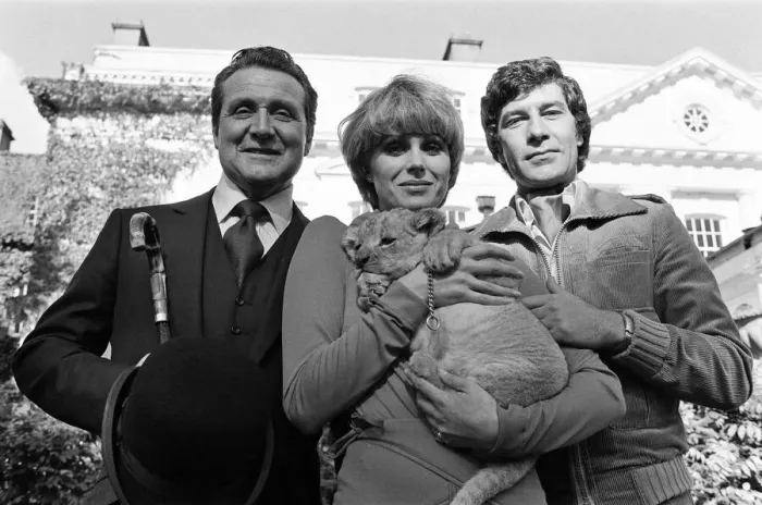 Framed Print : Stars of the new TV series The Avengers, Patrick Macnee Framed Print : Stars of the new TV series The Avengers, Patrick Macnee