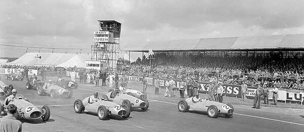 The start of the 1953 British Grand Prix at Silverstone Sport Motorsport Formula