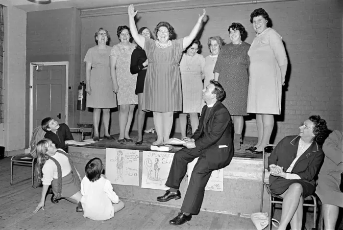 Framed Print : The start of a Sponsored Slim was the idea of Mrs. Ella Gahan, 17stone Framed Print : The start of a Sponsored Slim was the idea of Mrs. Ella Gahan, 17stone