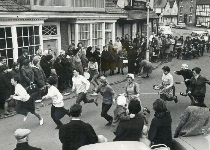Framed Print : The start of yesterdays Alcester Shrove Tuesday pancake race Framed Print : The start of yesterdays Alcester Shrove Tuesday pancake race