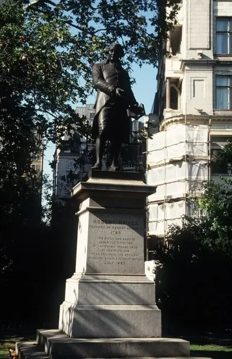 Framed Print : Statue of Robert Raikes in Embankment gardens London Framed Print : Statue of Robert Raikes in Embankment gardens London