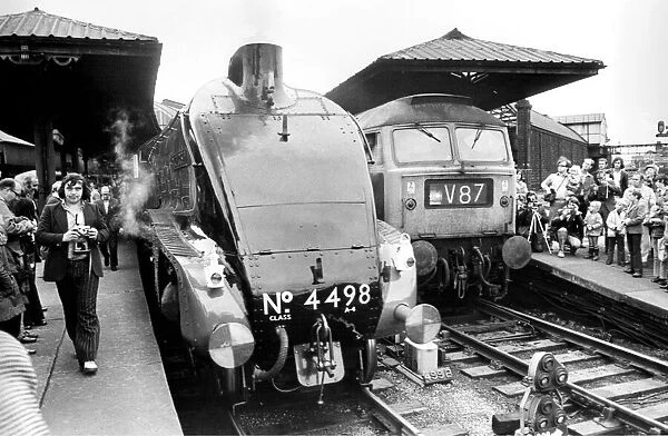 Steam Engine No. 4498 the Sir Nigel Gresley all ready to leave on 7th Spetember 1975