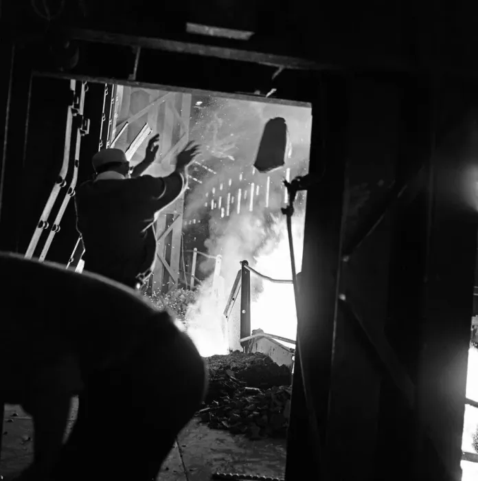 Framed Print : Steelworkers operating one of the open hearth furnaces at the Stocksbridge Steelworks Framed Print : Steelworkers operating one of the open hearth furnaces at the Stocksbridge Steelworks