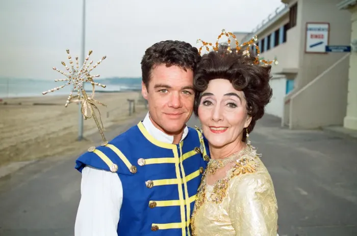 Framed Print : Stefan Dennis and June Brown in Bournemouth to star in the pantomime Cinderella Framed Print : Stefan Dennis and June Brown in Bournemouth to star in the pantomime Cinderella
