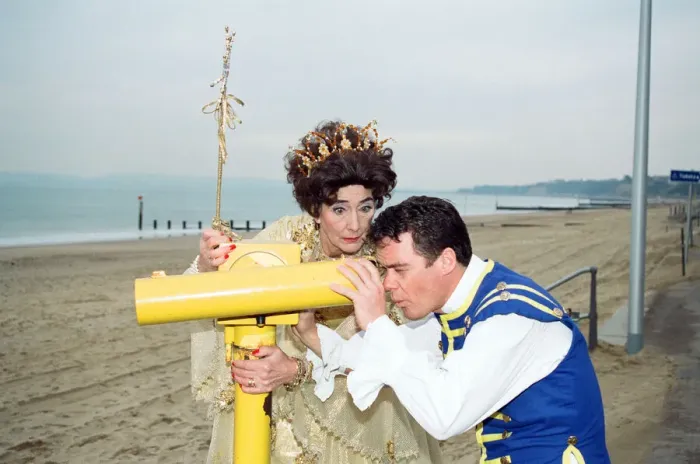 Framed Print : Stefan Dennis and June Brown in Bournemouth to star in the pantomime Cinderella Framed Print : Stefan Dennis and June Brown in Bournemouth to star in the pantomime Cinderella