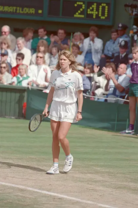 Framed Print : Steffi Graf pictured in action in the Wimbledon Ladies Singles Final on 2nd July 1988 Framed Print : Steffi Graf pictured in action in the Wimbledon Ladies Singles Final on 2nd July 1988