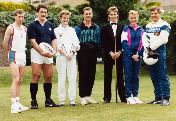 Framed Print : Stephen Hendry with Hutton, Sole, Murray, McKean, McColgan and McRae Framed Print : Stephen Hendry with Hutton, Sole, Murray, McKean, McColgan and McRae