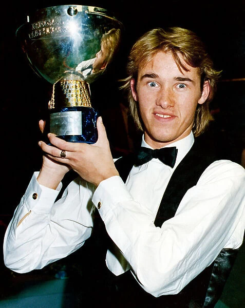 Stephen Hendry with trophy. 17th September 1992