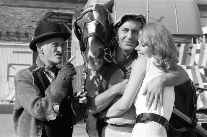 Framed Print : Steptoe and Son photocall to announce that a new feature film of the successful comedy