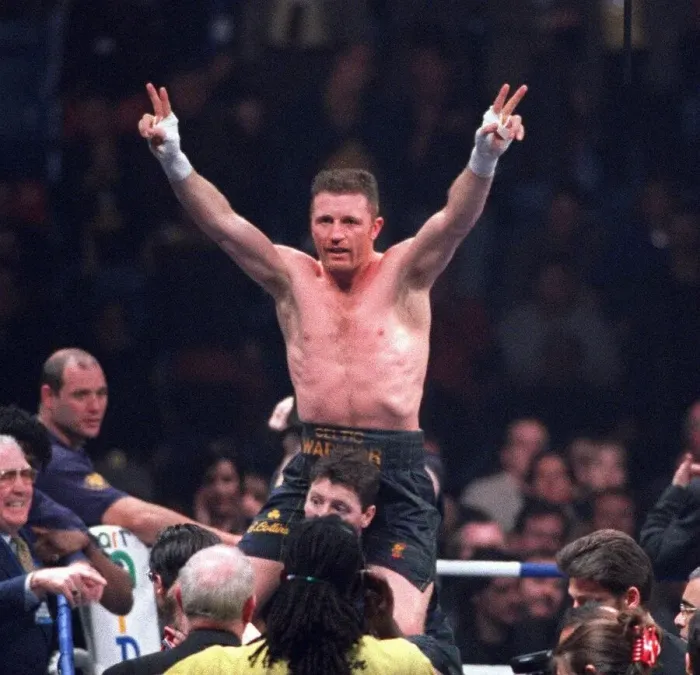 Framed Print : Steve Collins Boxer after retaining his WBO Super Middleweight title at the London Arena Framed Print : Steve Collins Boxer after retaining his WBO Super Middleweight title at the London Arena