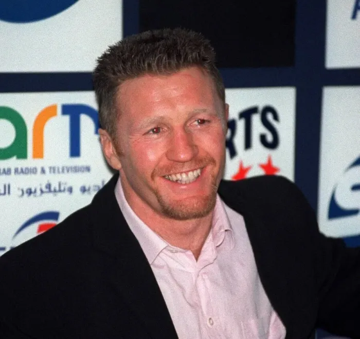 Framed Print : Steve Collins Irish Boxer talks to the press at a News Press Conference about his fight