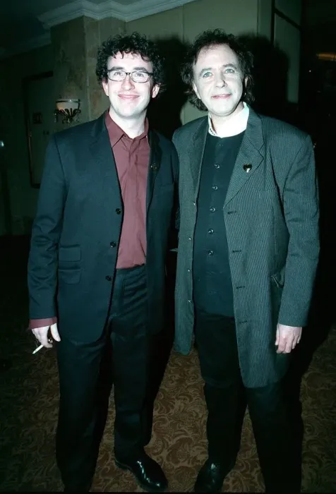 Framed Print : Steve Coogan comedian and David Essex singer February 1999 Arrive At the Variety club Framed Print : Steve Coogan comedian and David Essex singer February 1999 Arrive At the Variety club