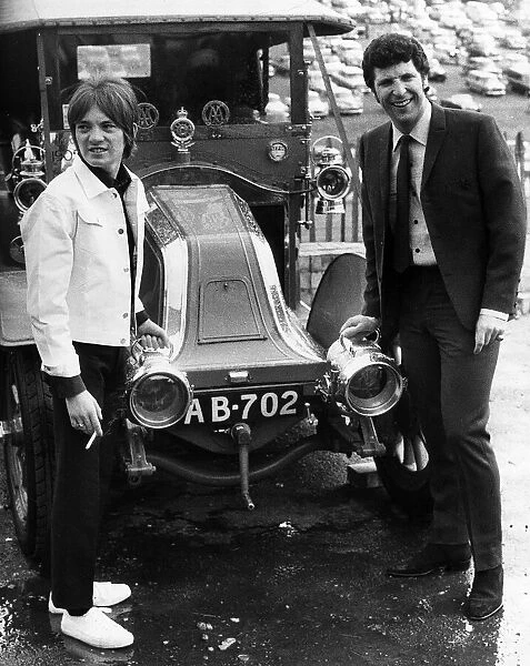 Steve Marriott of The Small Faces with Tom Jones 1966