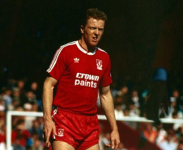Steve Nicol in action for Liverpool April 1988