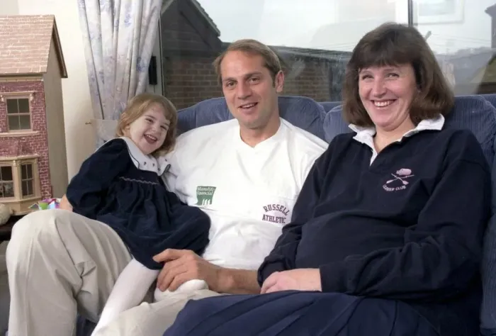 Framed Print : Steve Redgrave, British Olympic rower with his wife Anne and daughter Framed Print : Steve Redgrave, British Olympic rower with his wife Anne and daughter