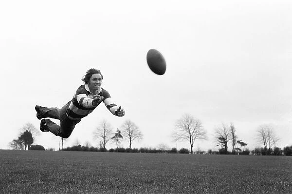 Steve Smith, England rugby player, training between lessons at Carlett Park College