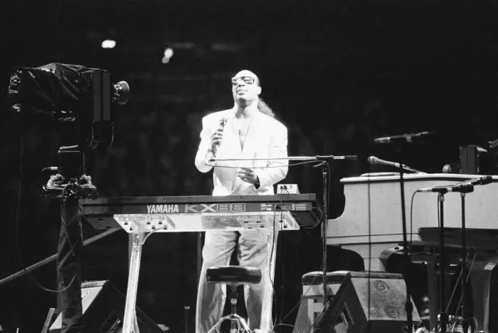 Framed Print : Stevie Wonder at the NEC Arena, Birmingham, England, 25th May 1989 Framed Print : Stevie Wonder at the NEC Arena, Birmingham, England, 25th May 1989