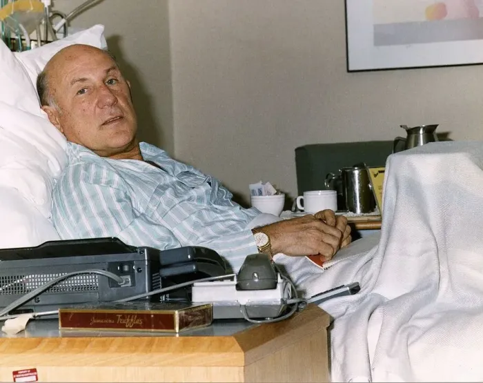 Framed Print : Stirling Moss ex Grand Prix racing driver lying in a hospital bed after breaking his leg Framed Print : Stirling Moss ex Grand Prix racing driver lying in a hospital bed after breaking his leg