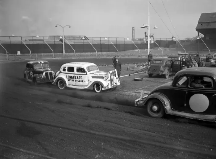 Framed Print : Stock Car Racing, practice session, New Cross Stadium, Hornshay Street, Old Kent Road