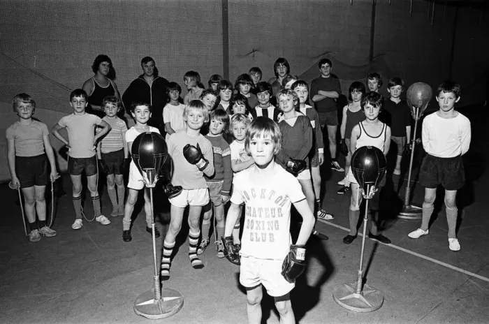 Framed Print : Stockton Amateur Boxing Club, Stockton, County Durham, North East England, 1975 Framed Print : Stockton Amateur Boxing Club, Stockton, County Durham, North East England, 1975
