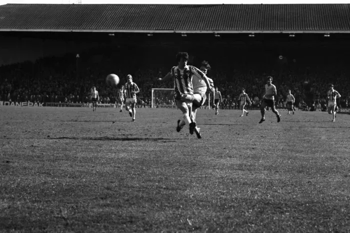 Framed Print : Stoke 0 v. Sunderland 1. April 1982 MF06-28-004 Local Caption Division 1 Football Framed Print : Stoke 0 v. Sunderland 1. April 1982 MF06-28-004 Local Caption Division 1 Football