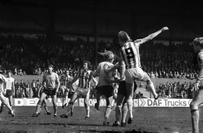 Framed Print : Stoke 0 v. Sunderland 1. April 1982 MF06-28-010 Local Caption Division 1 Football Framed Print : Stoke 0 v. Sunderland 1. April 1982 MF06-28-010 Local Caption Division 1 Football