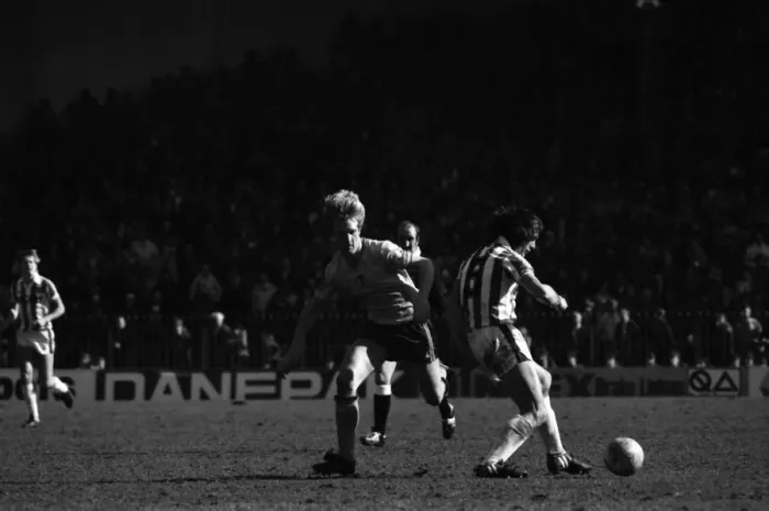 Framed Print : Stoke 0 v. Sunderland 1. April 1982 MF06-28-015 Local Caption Division 1 Football Framed Print : Stoke 0 v. Sunderland 1. April 1982 MF06-28-015 Local Caption Division 1 Football