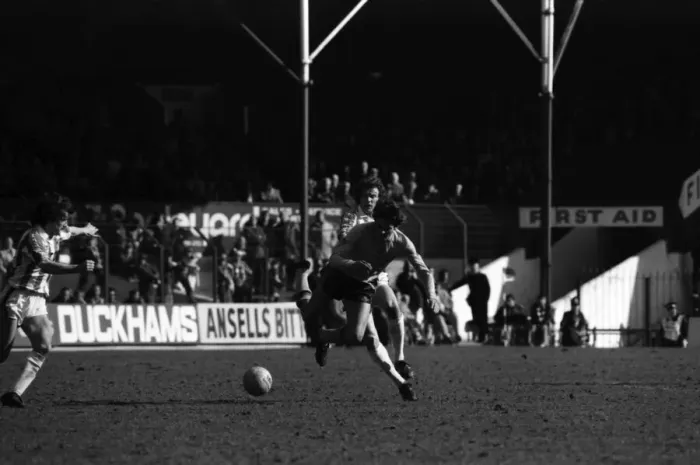 Framed Print : Stoke 0 v. Sunderland 1. April 1982 MF06-28-017 Local Caption Division 1 Football
