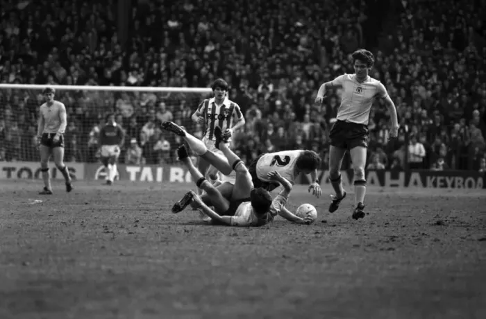Framed Print : Stoke 0 v. Sunderland 1. April 1982 MF06-28-025 Local Caption Division 1 Football Framed Print : Stoke 0 v. Sunderland 1. April 1982 MF06-28-025 Local Caption Division 1 Football