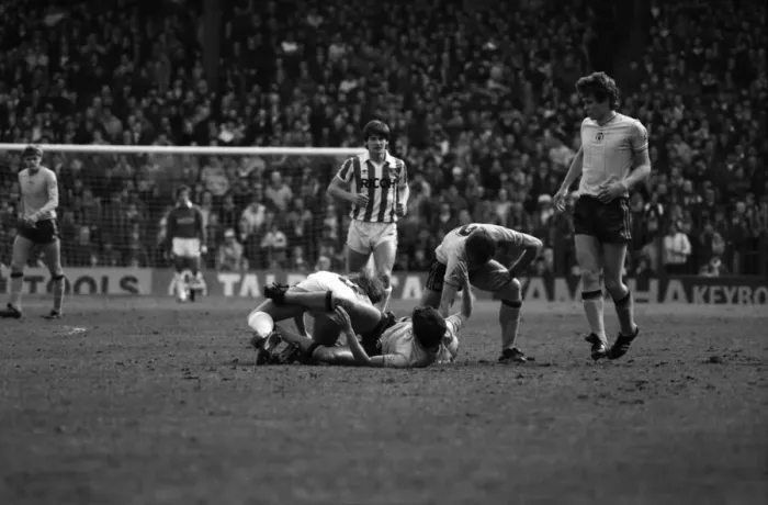 Framed Print : Stoke 0 v. Sunderland 1. April 1982 MF06-28-026 Local Caption Division 1 Football Framed Print : Stoke 0 v. Sunderland 1. April 1982 MF06-28-026 Local Caption Division 1 Football