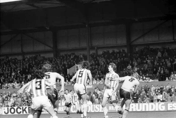 Framed Print : Stoke 0 v. Sunderland 1. April 1982 MF06-28-043 Local Caption Division 1 Football Framed Print : Stoke 0 v. Sunderland 1. April 1982 MF06-28-043 Local Caption Division 1 Football
