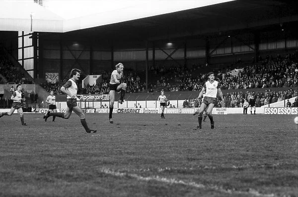 Stoke 1 v. Watford 3. November 1984 MF18-16-008