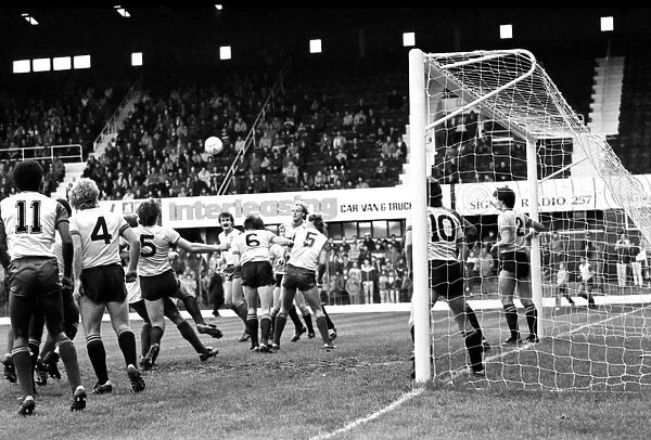 Stoke 1 v. Watford 3. November 1984 MF18-16-038