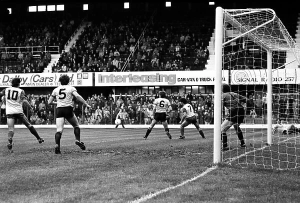 Stoke 1 v. Watford 3. November 1984 MF18-16-039