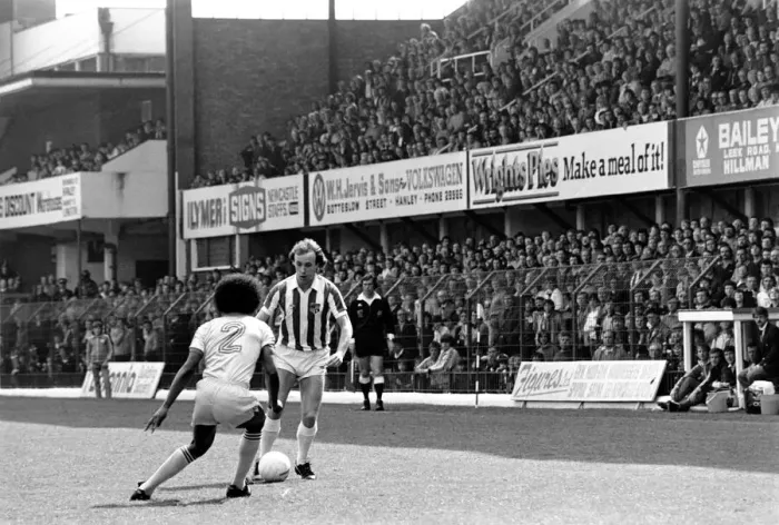 Framed Print : Stoke 2 v. Notts. County 2. Division 1 Football. May 1982 MF07-06-028