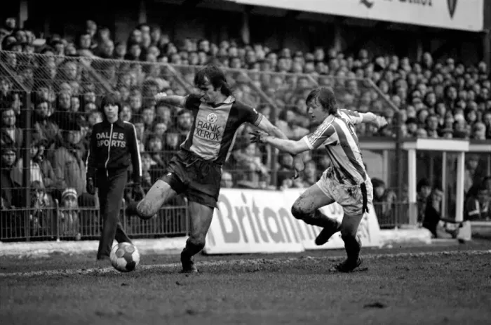 Framed Print : Stoke City 1 v. Southampton 2. Division One Football. March 1981 MF01-47-021 Framed Print : Stoke City 1 v. Southampton 2. Division One Football. March 1981 MF01-47-021