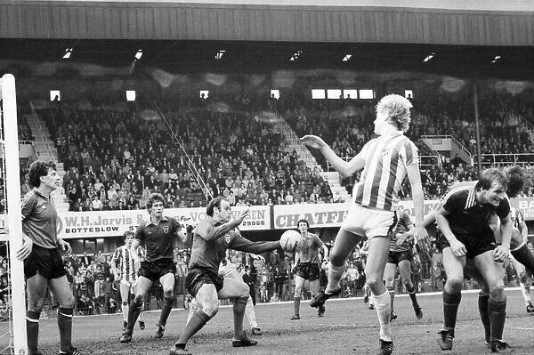 Stoke City 2 v. Sunderland 0. Division One Football. April 1981 MF02-18-099