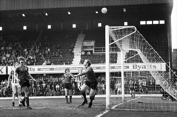 Stoke City 2 v. Sunderland 0. Division One Football. April 1981 MF02-18-080