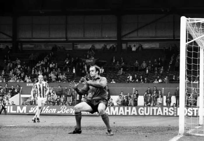 Framed Print : Stoke City 2 v. Sunderland 0. Division One Football. April 1981 MF02-18-056