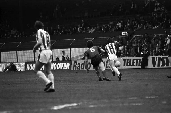 Stoke City 2 v. Sunderland 0. Division One Football. April 1981 MF02-18-023