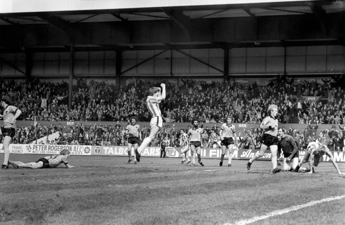 Framed Print : Stoke City 3 v. Wolverhampton Wanderers 2. Division One Football. May 1981 MF02-29-037 Framed Print : Stoke City 3 v. Wolverhampton Wanderers 2. Division One Football. May 1981 MF02-29-037
