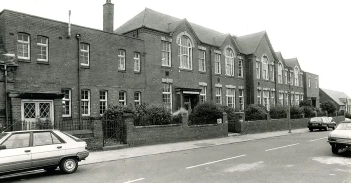 Framed Print : Stoke Junior School - Briton Road, Coventry. 12th July 1989