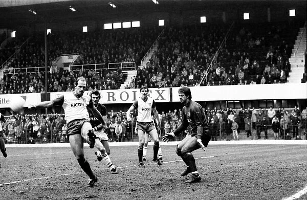 Stoke v. Aston Villa. March 1984 MF14-21-031 The final score was a one nil