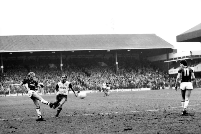 Framed Print : Stoke v. Aston Villa. March 1984 MF14-21-033 The final score was a one nil Framed Print : Stoke v. Aston Villa. March 1984 MF14-21-033 The final score was a one nil