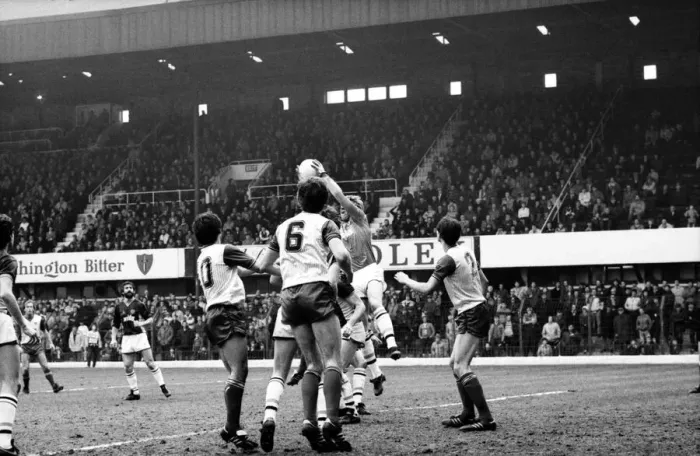 Framed Print : Stoke v. Aston Villa. March 1984 MF14-21-038 The final score was a one nil Framed Print : Stoke v. Aston Villa. March 1984 MF14-21-038 The final score was a one nil