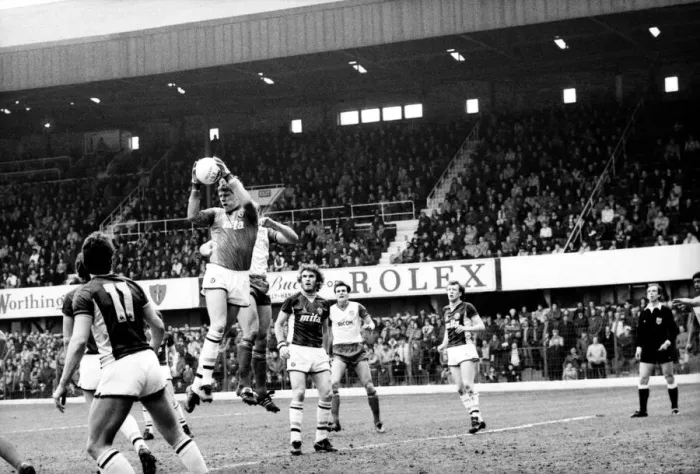 Framed Print : Stoke v. Aston Villa. March 1984 MF14-21-040 The final score was a one nil Framed Print : Stoke v. Aston Villa. March 1984 MF14-21-040 The final score was a one nil